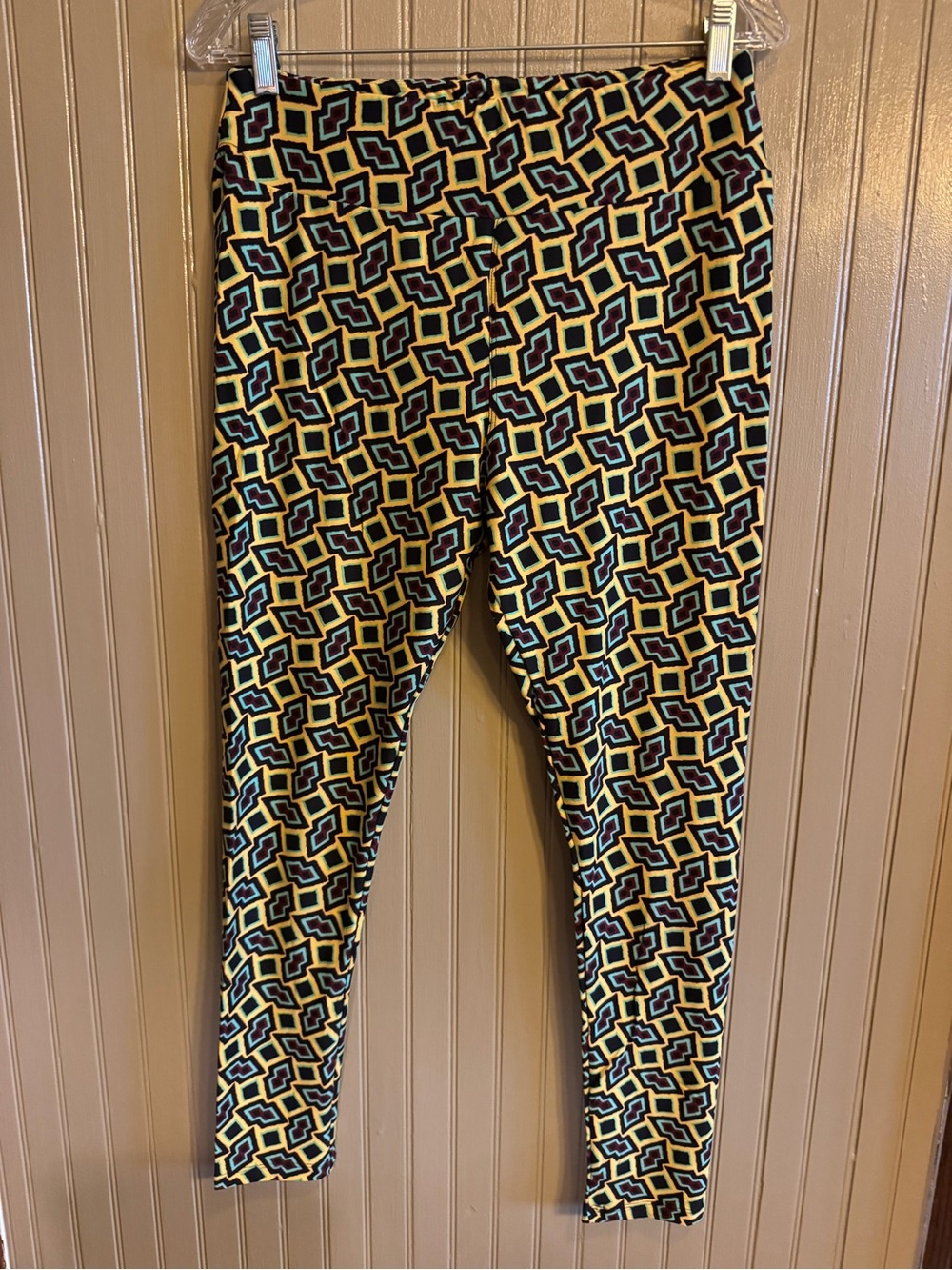 New LuLaRoe Yellow Geometric Print Leggings Tall & Curvy